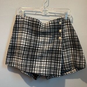 Forever 21 large plaid skort